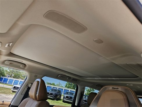 New 2025 INFINITI QX80 Sensory image 8
