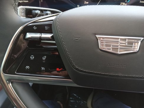 New 2026 Cadillac Vistiq Platinum image 19
