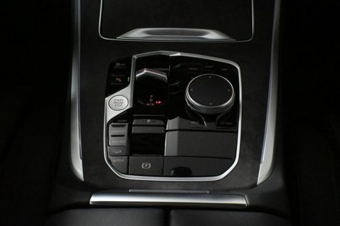New 2026 BMW X5 xDrive40i w/ M Sport Package image 24
