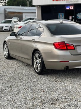 Used 2011 BMW 535i xDrive Sedan image 4