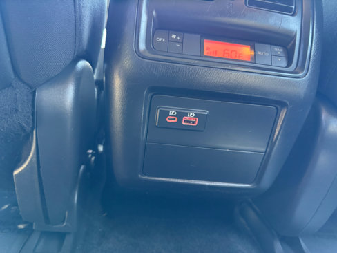 Used 2019 Nissan Pathfinder SV image 15