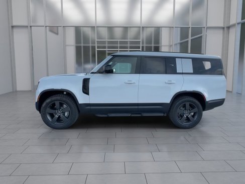 New 2025 Land Rover Defender 130 S image 5