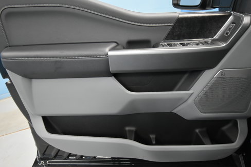New 2026 Ford F250 4x4 Crew Cab Super Duty image 4