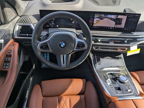 New 2026 BMW X7 M60i image 11