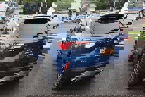 Used 2022 Ford Escape SEL w/ Technology Package image 2