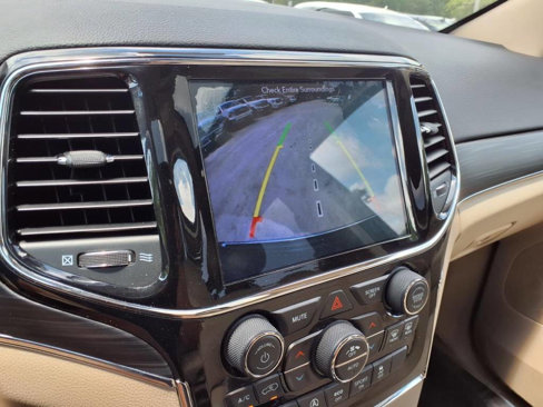 Used 2019 Jeep Grand Cherokee Limited w/ Luxury Group II image 21