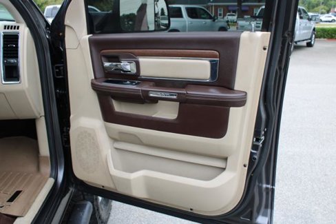 Used 2014 RAM 2500 Laramie w/ Convenience Group image 33