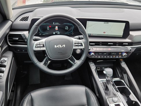Used 2025 Kia Telluride S image 9