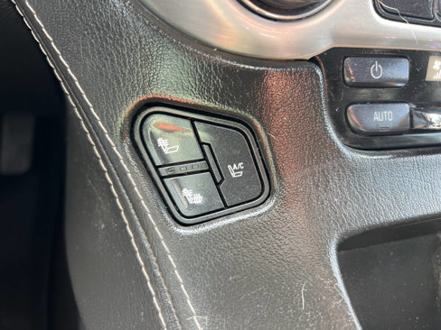 Used 2016 GMC Yukon XL SLT image 21