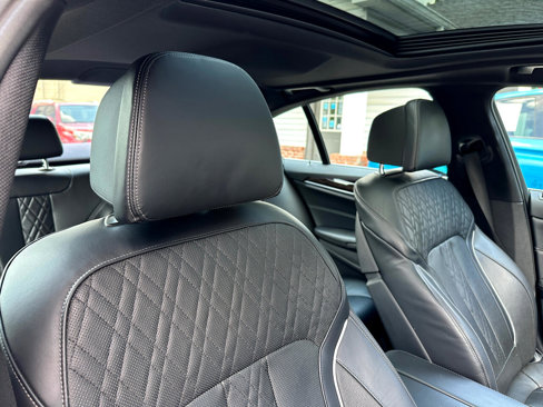 Used 2019 BMW 530i xDrive w/ Luxury Seating Package image 26