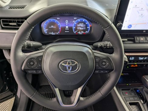 Used 2025 Toyota RAV4 Limited image 20