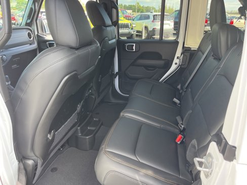 New 2025 Jeep Wrangler Sahara image 17