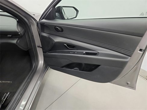 Used 2025 Hyundai Elantra Sport w/ Cargo Package image 32