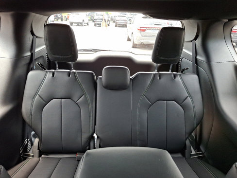New 2025 Chrysler Pacifica Select w/ Uconnect Theater Family Group image 16