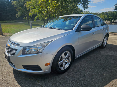 Used 2014 Chevrolet Cruze LS image 12