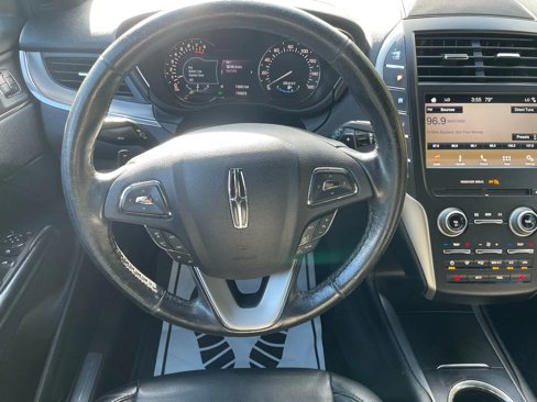 Used 2017 Lincoln MKC Premiere image 13