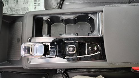 New 2025 Volvo XC90 T8 Plus w/ Protection Package Premier image 26