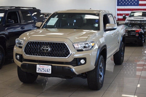 Used 2019 Toyota Tacoma TRD Off-Road w/ Technology Package image 6