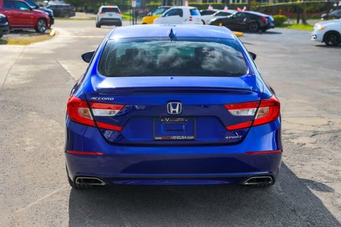 Used 2018 Honda Accord Sport image 11