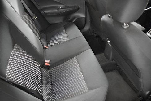 Used 2024 Nissan Versa S w/ Trunk Package image 33