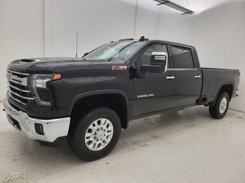 New 2025 Chevrolet Silverado 3500 LTZ w/ LTZ Premium Package image 26