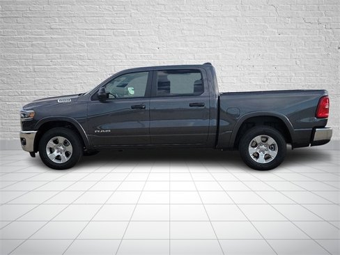 New 2026 RAM 1500 4x4 Crew Cab image 2