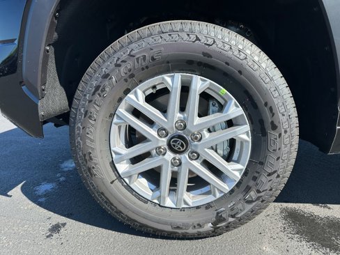 New 2026 Toyota Tundra SR5 image 13