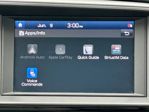 Used 2020 Hyundai Elantra Limited image 19