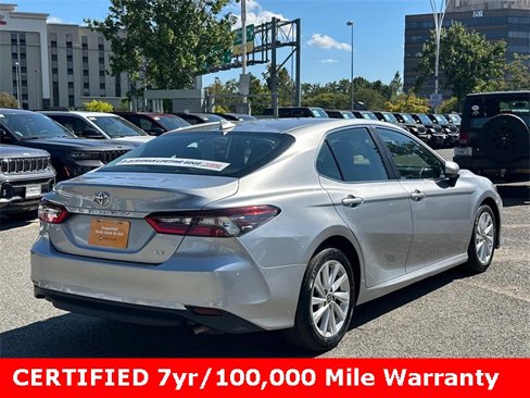 Used 2023 Toyota Camry LE image 2