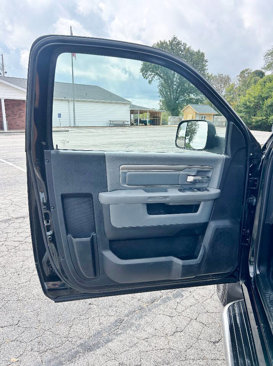 Used 2017 RAM 3500 SLT w/ Popular Equipment Group image 9