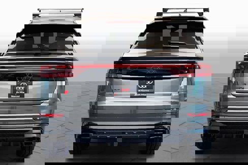New 2025 Audi Q8 Prestige image 4