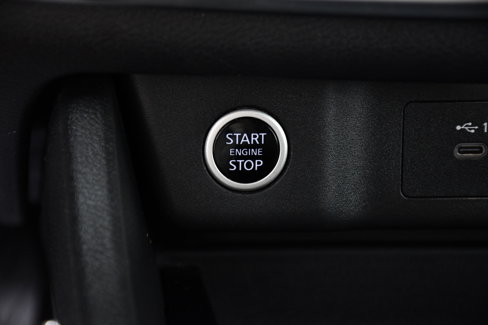 Used 2022 Nissan Rogue SV image 18
