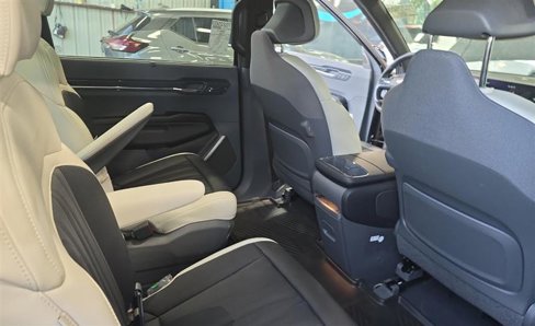 Used 2024 Kia EV9 GT-Line image 10