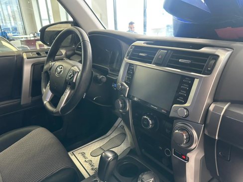 Used 2022 Toyota 4Runner SR5 image 33