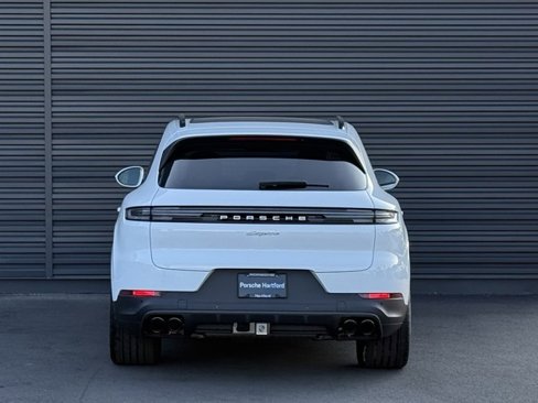 New 2025 Porsche Cayenne E-Hybrid image 6
