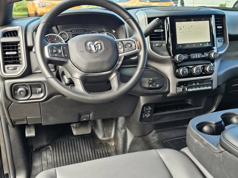 New 2026 RAM 3500 Tradesman w/ Chrome Appearance Group image 32