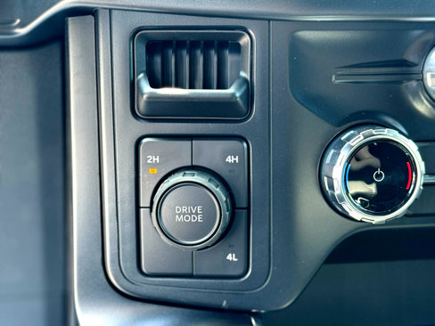 Used 2024 Ford F150 XLT image 18