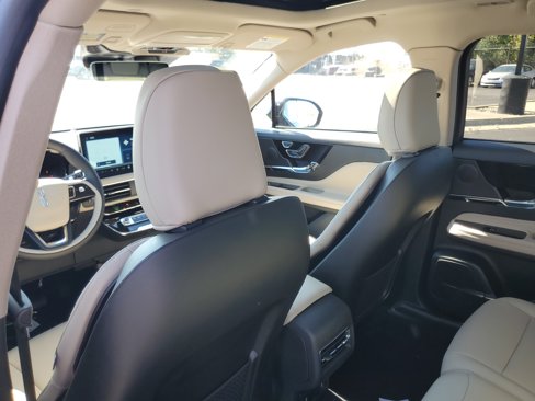 New 2026 Lincoln Corsair Premiere image 26