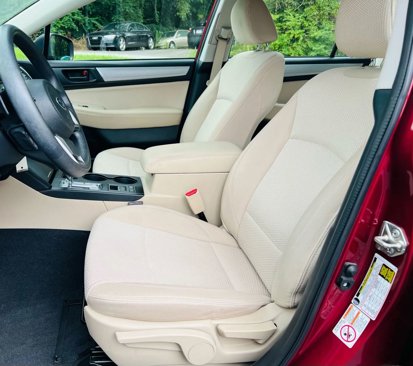 Used 2019 Subaru Outback 2.5i image 9