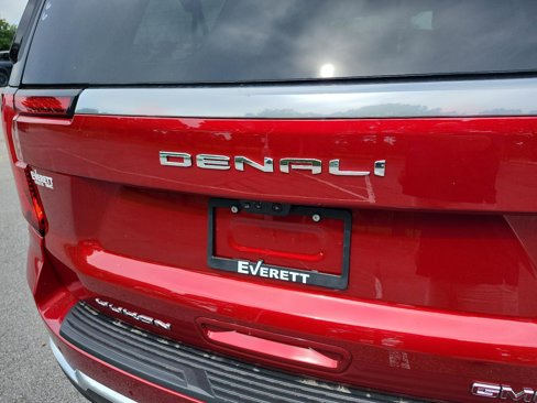 New 2026 GMC Yukon XL Denali image 4