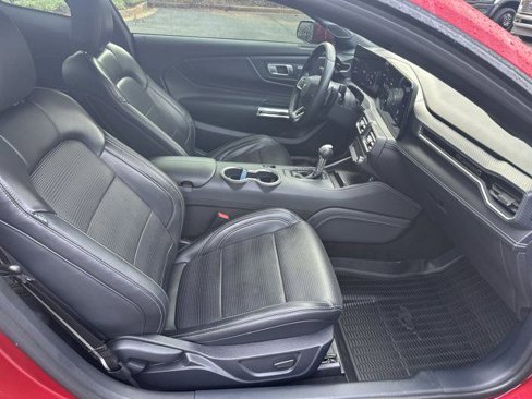 Used 2024 Ford Mustang GT Premium image 15