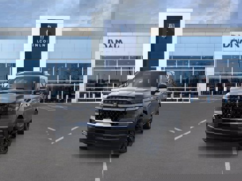 New 2025 Lincoln Navigator Reserve image 2