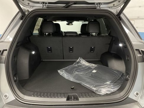 New 2026 Chevrolet Equinox LT w/ Convenience Package II image 15