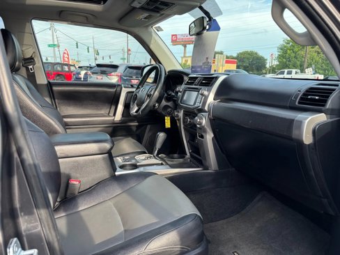 Used 2017 Toyota 4Runner Limited image 9