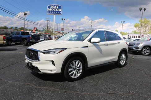 Used 2019 INFINITI QX50 Essential w/ Premium Heat Package image 1