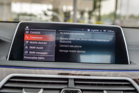 Used 2021 BMW 740i xDrive w/ M Sport Package image 21