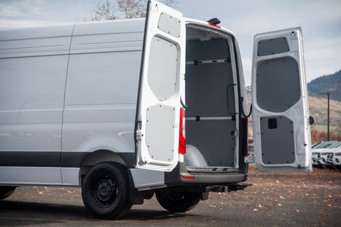 Used 2025 Mercedes-Benz Sprinter 2500 image 32