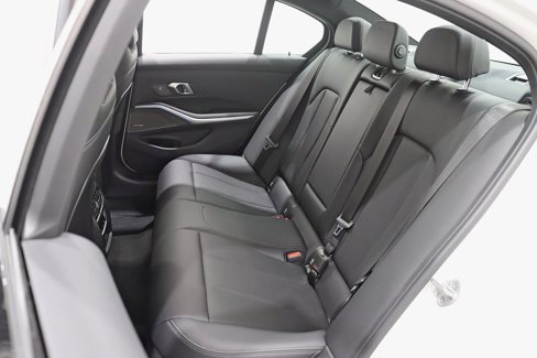 Used 2025 BMW M340i xDrive w/ Premium Package image 30