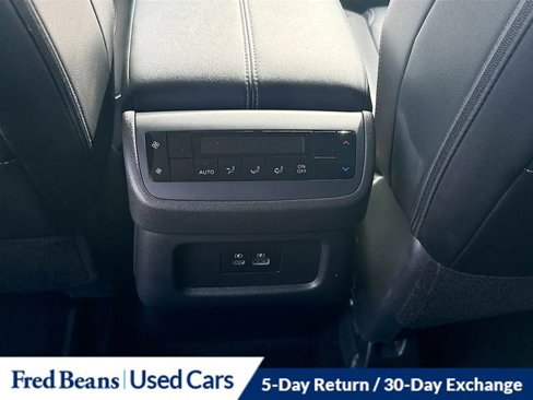 Used 2024 Nissan Pathfinder SL w/ Black Appearance Package image 26