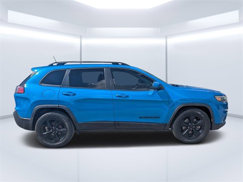 Used 2020 Jeep Cherokee Latitude Plus image 2